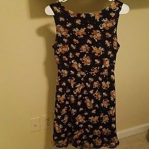 YA Los Angeles dress